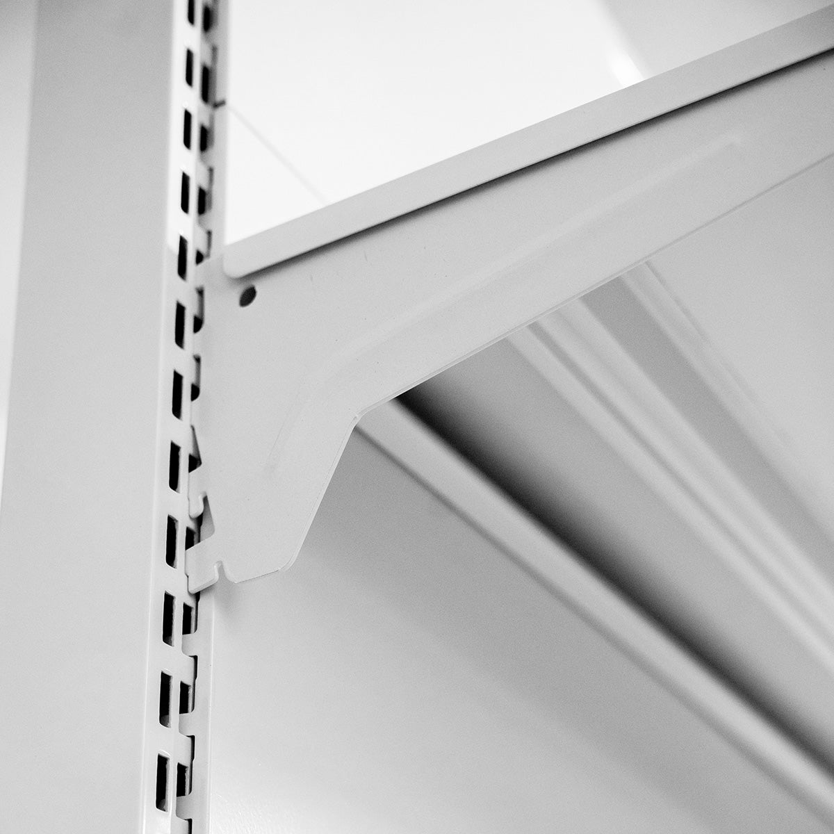 楽棚 店舗用 陳列什器 ゴンドラ什器 FOSシリーズ（棚板付き）（必要な